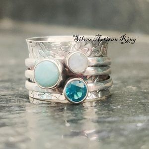 NWT spinner ring - size 6